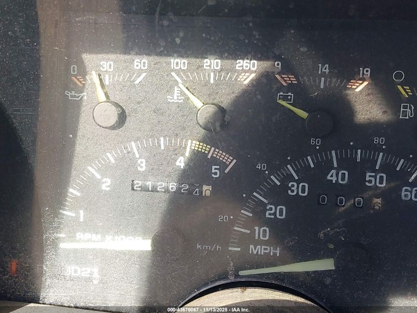 1993 Chevrolet Gmt-400 C2500 VIN: 1GCFC24K7PE107441 Lot: 43676067