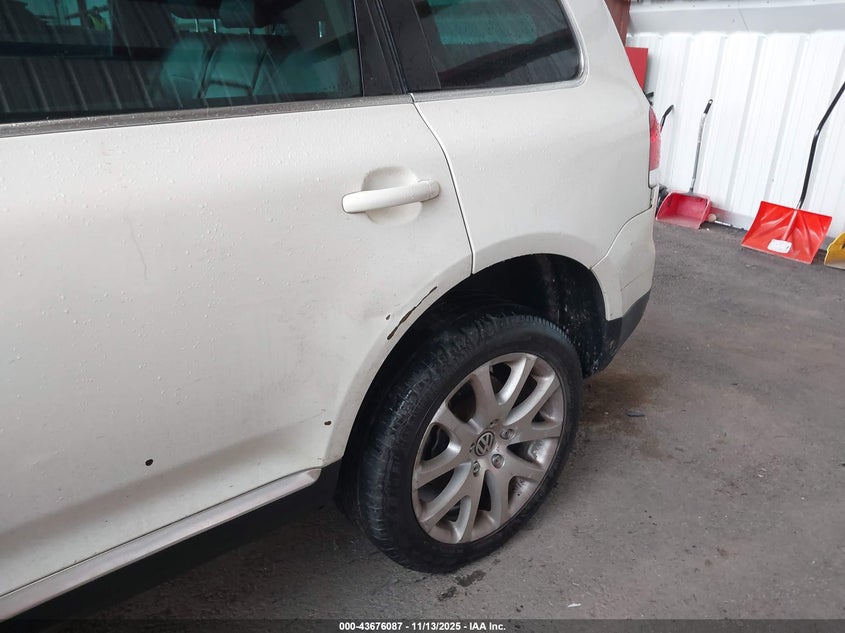 2008 Volkswagen Touareg 2 Vr6 Fsi VIN: WVGBE77L68D006243 Lot: 43676087