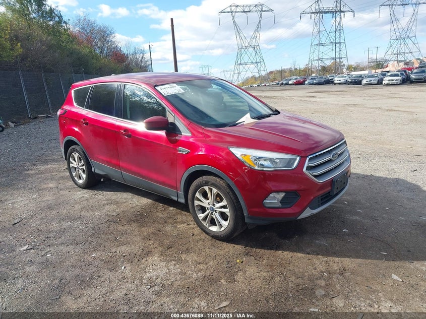 2017 FORD ESCAPE SE - 1FMCU0GD5HUD48256