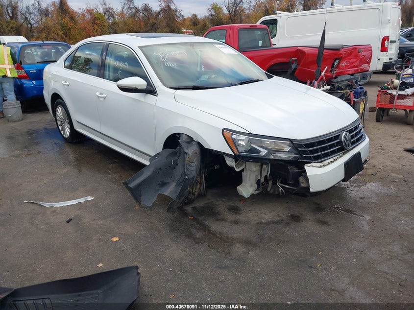 2017 VOLKSWAGEN PASSAT - 1DWEP7A33HC009106