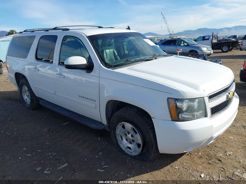 2014 CHEVROLET SUBURBAN 1500 LT - 1GNSKJE76ER234362