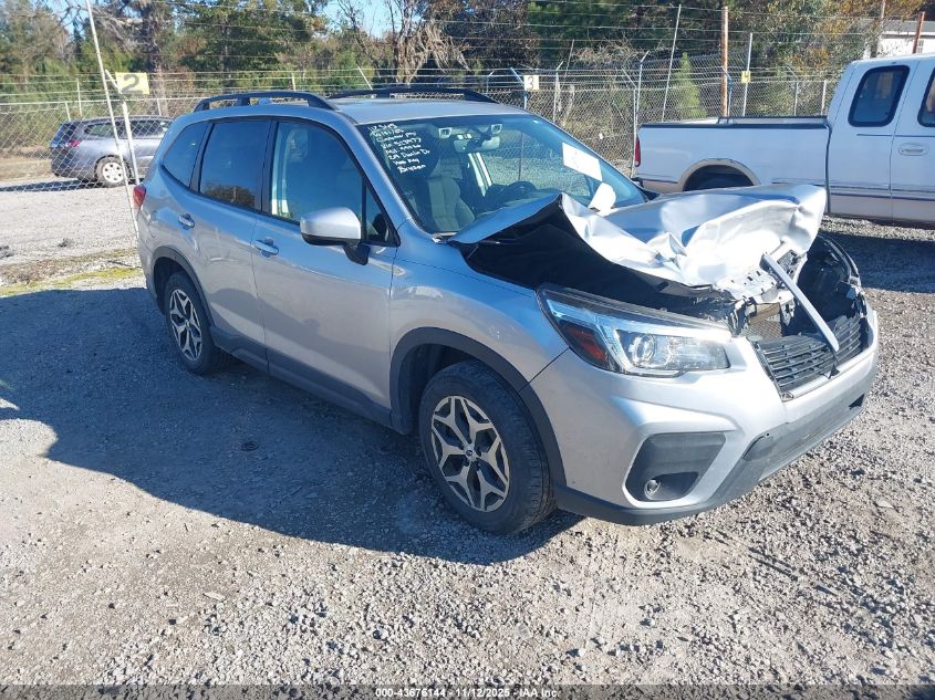 SUBARU FORESTER PREMIUM