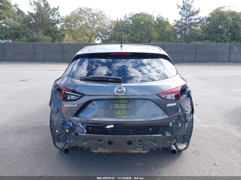 2018 Mazda Mazda3 Touring VIN: 3MZBN1L36JM194955 Lot: 43676147