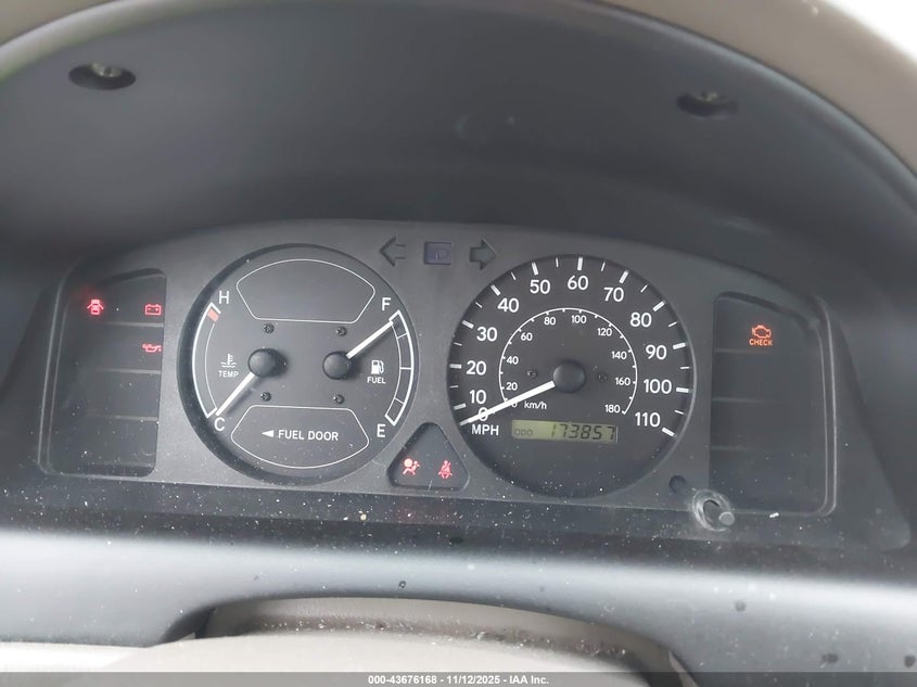 2T1BR12E82C536149 2002 TOYOTA COROLLA photo no. 7