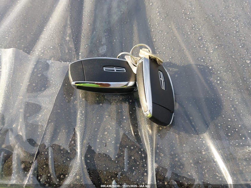 2018 Lincoln Mkc Reserve VIN: 5LMCJ3D94JUL15052 Lot: 43676239