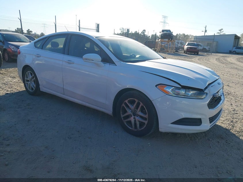 FORD FUSION SE