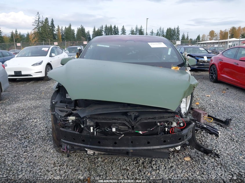 2020 Tesla Model X Long Range Dual Motor All-Wheel Drive/Long Range Plus Dual Motor All-Wheel Drive VIN: 5YJXCAE20LF298352 Lot: 43676285