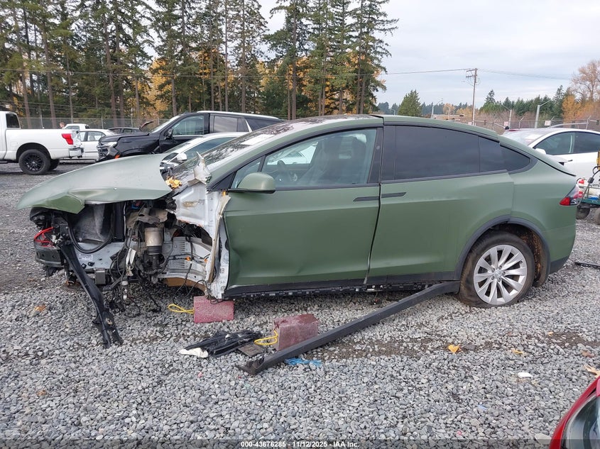 2020 Tesla Model X Long Range Dual Motor All-Wheel Drive/Long Range Plus Dual Motor All-Wheel Drive VIN: 5YJXCAE20LF298352 Lot: 43676285
