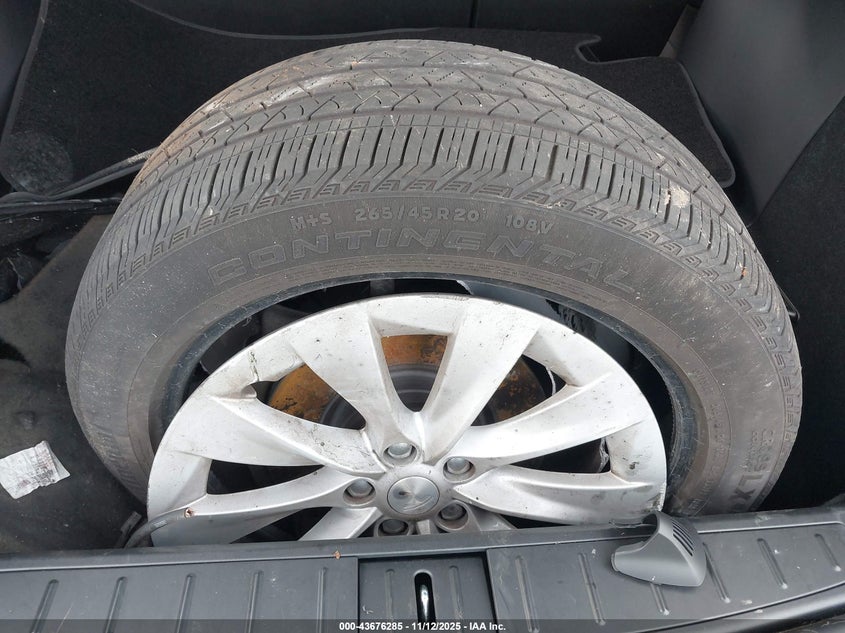 2020 Tesla Model X Long Range Dual Motor All-Wheel Drive/Long Range Plus Dual Motor All-Wheel Drive VIN: 5YJXCAE20LF298352 Lot: 43676285