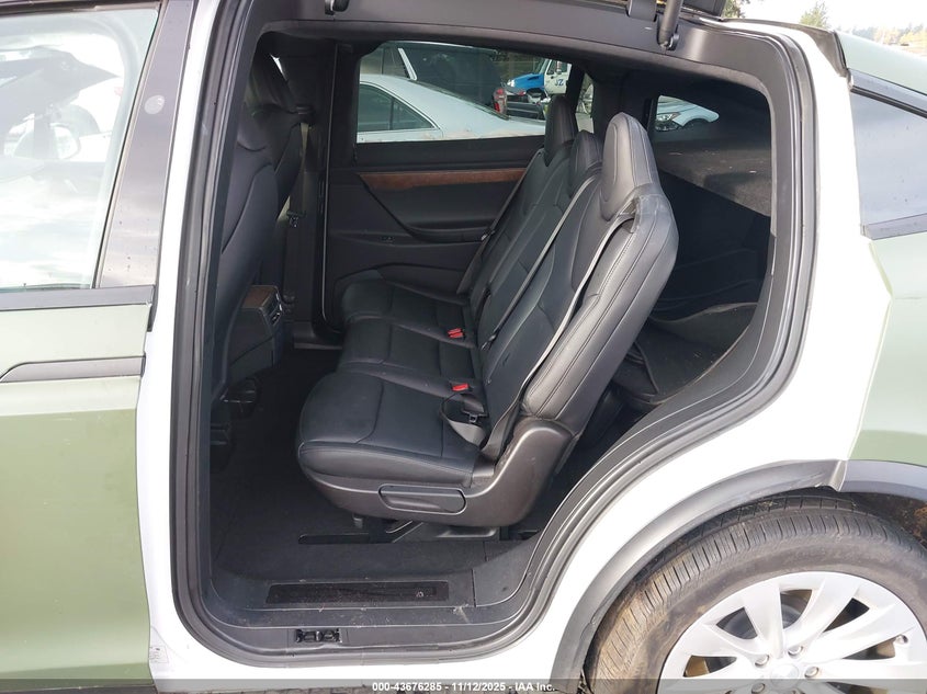 2020 Tesla Model X Long Range Dual Motor All-Wheel Drive/Long Range Plus Dual Motor All-Wheel Drive VIN: 5YJXCAE20LF298352 Lot: 43676285