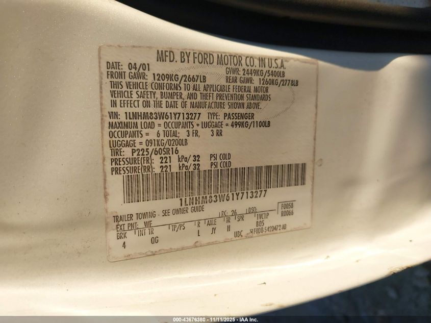 2001 Lincoln Town Car Cartier VIN: 1LNHM83W61Y713277 Lot: 43676380