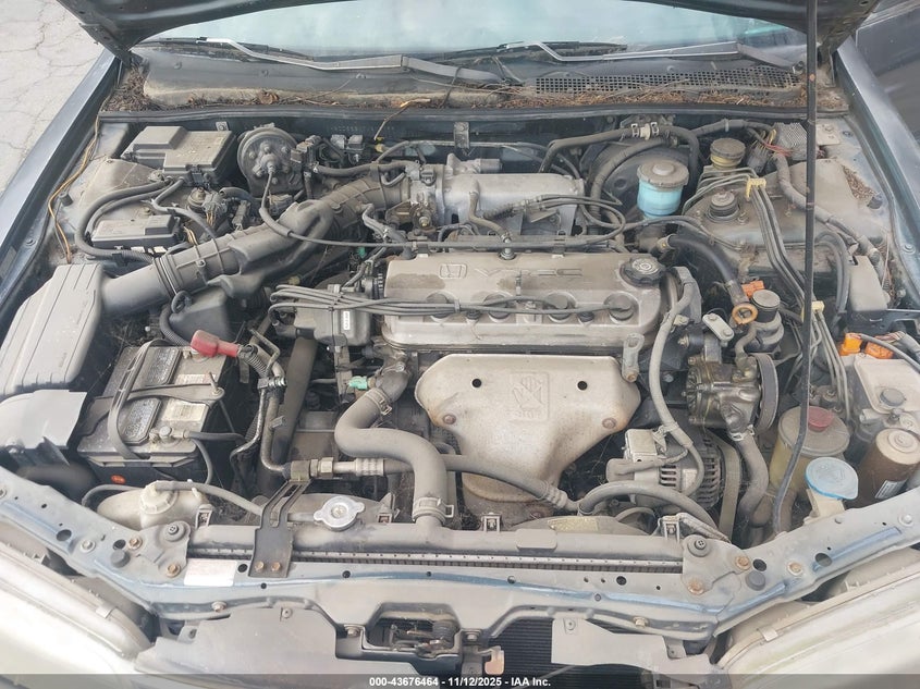 1996 Honda Accord Ex VIN: 1HGCD556XTA208799 Lot: 43676464