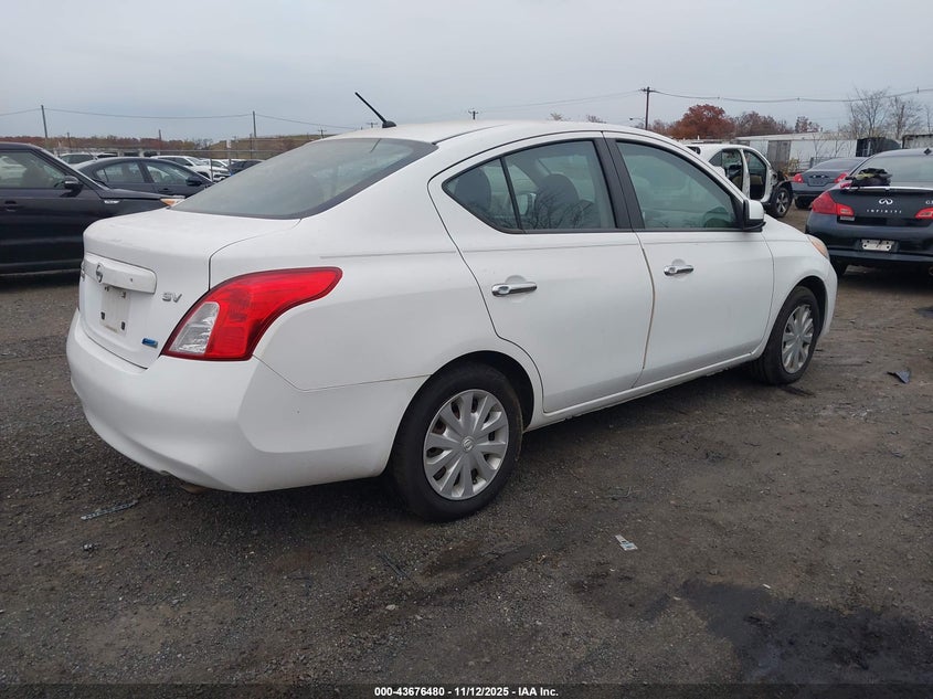 3N1CN7APXCL818459 2012 NISSAN VERSA photo no. 4
