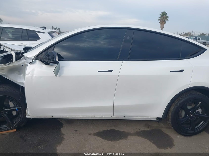 2026 Tesla Model Y Long Range Dual Motor All-Wheel Drive/Long Range Launch Series VIN: 7SAYGDEE8TF409950 Lot: 43676489