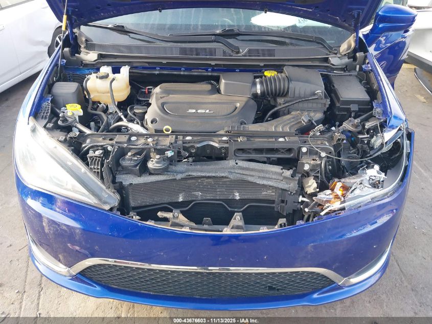 2018 Chrysler Pacifica Touring L Plus VIN: 2C4RC1EG4JR257745 Lot: 43676603