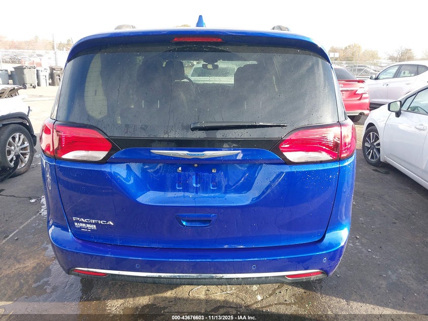 2018 Chrysler Pacifica Touring L Plus VIN: 2C4RC1EG4JR257745 Lot: 43676603