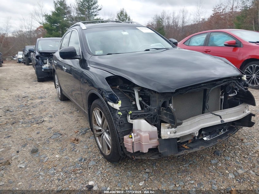 INFINITI EX35 JOURNEY