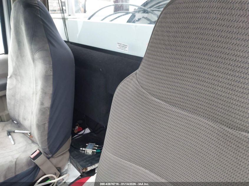 2008 Ford F-450 Chassis Xl/Xlt VIN: 1FDXF46YX8EA36256 Lot: 43676716