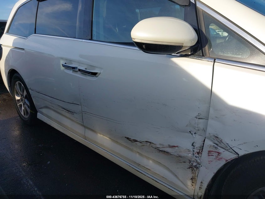 2015 HONDA ODYSSEY TOURING/TOURING ELITE 5FNRL5H96FB004384