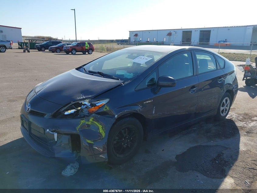 2013 TOYOTA PRIUS TWO JTDKN3DU2D5590414