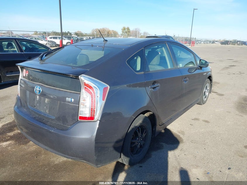 2013 TOYOTA PRIUS TWO JTDKN3DU2D5590414