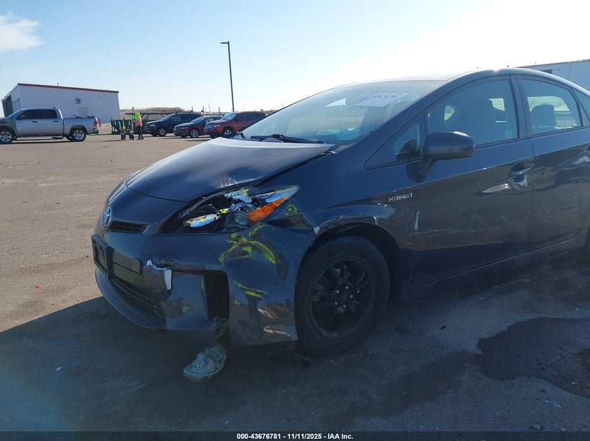 2013 TOYOTA PRIUS TWO JTDKN3DU2D5590414