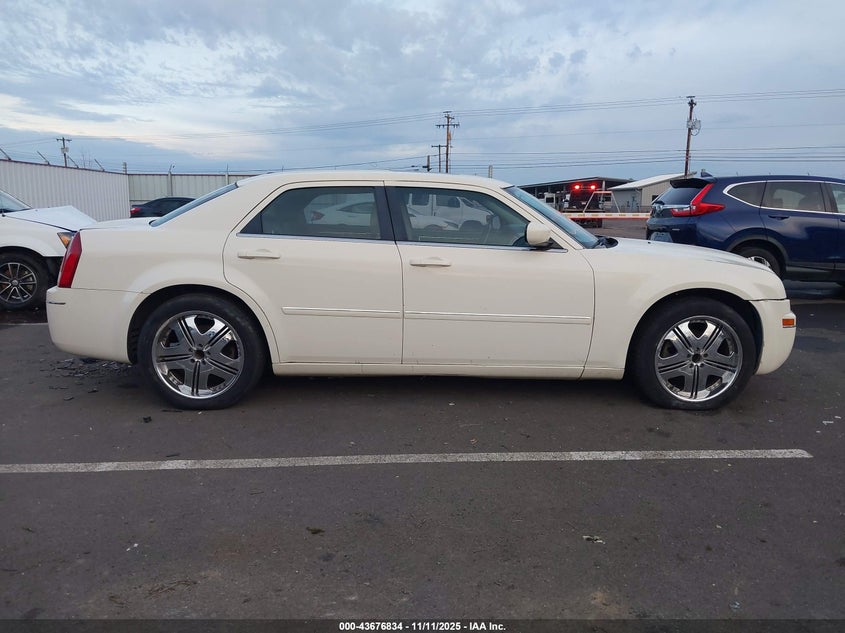 2006 Chrysler 300 Touring VIN: 2C3KA53G86H370469 Lot: 43676834
