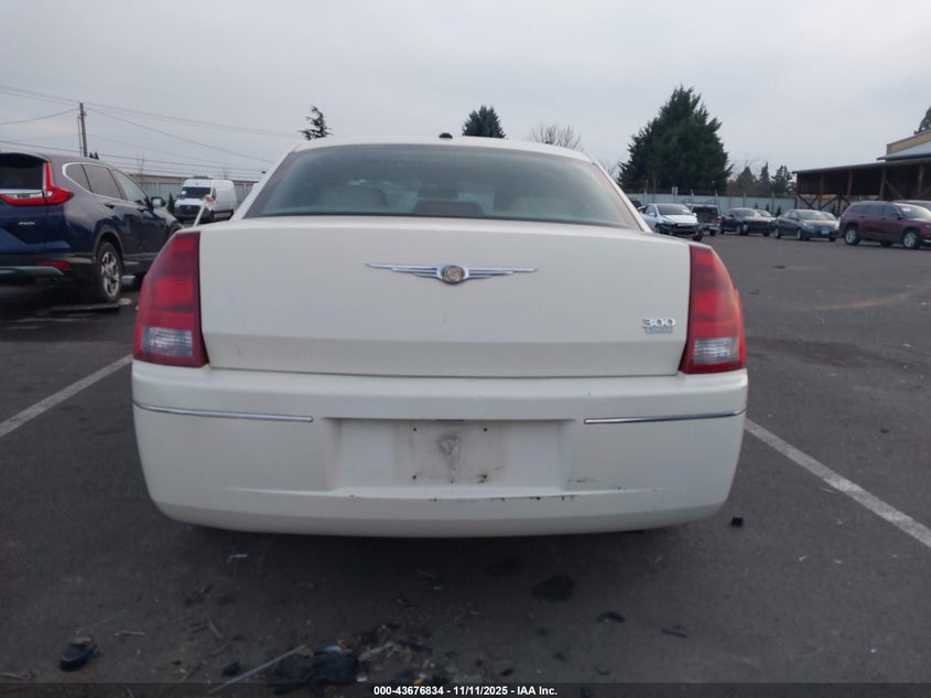 2006 Chrysler 300 Touring VIN: 2C3KA53G86H370469 Lot: 43676834