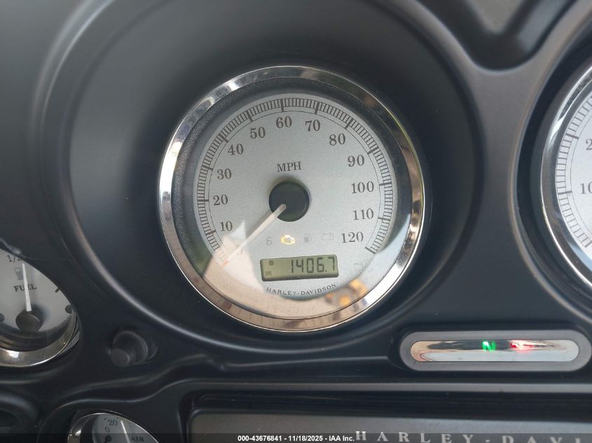 2013 Harley-Davidson Flhx Street Glide VIN: 1HD1KBM1XDB644353 Lot: 43676841