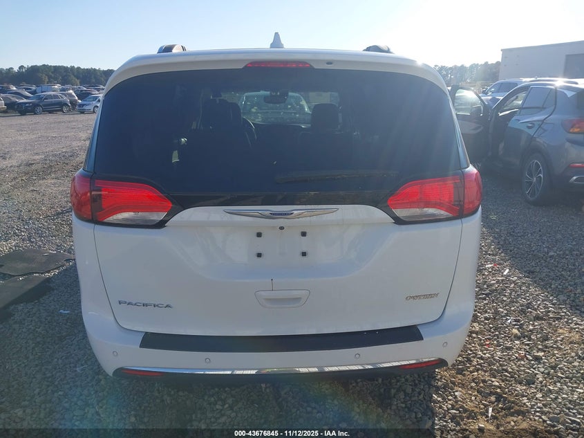 2019 Chrysler Pacifica Touring L Plus VIN: 2C4RC1EGXKR581929 Lot: 43676845