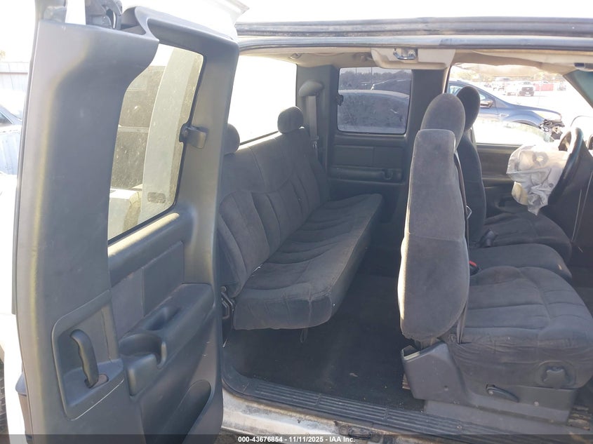 2GCEC19V8Y1104494 2000 CHEVROLET SILVERADO photo no. 8
