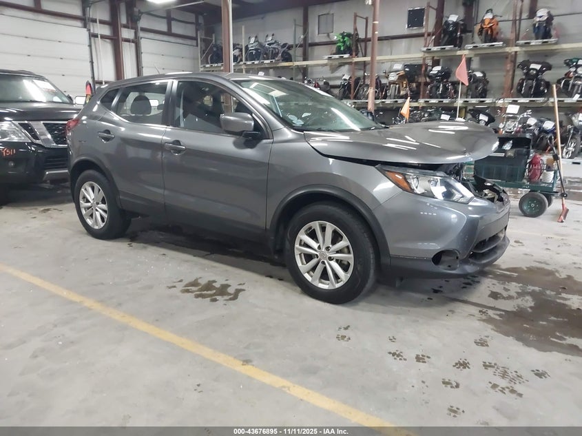 NISSAN ROGUE SPORT S
