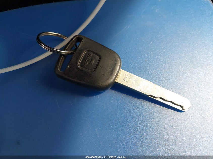 2005 Honda Cr-V Ex VIN: JHLRD78805C015220 Lot: 43676925