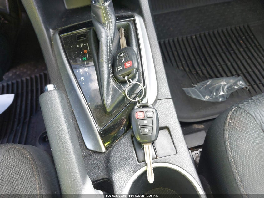 2T1BURHEXKC235919 2019 TOYOTA COROLLA photo no. 11