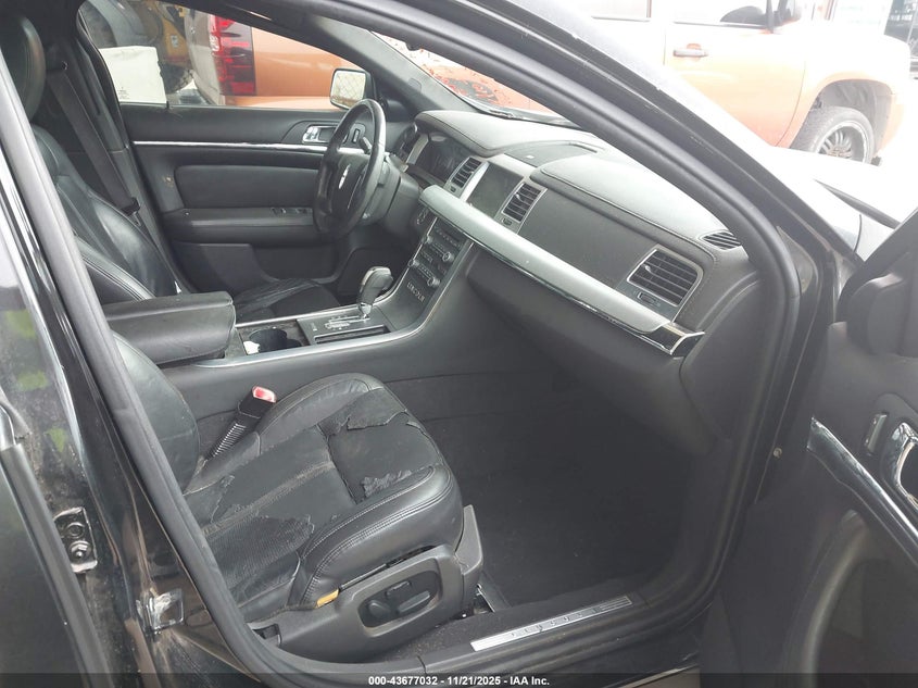 1LNHM94R99G608197 2009 LINCOLN MKS photo no. 5