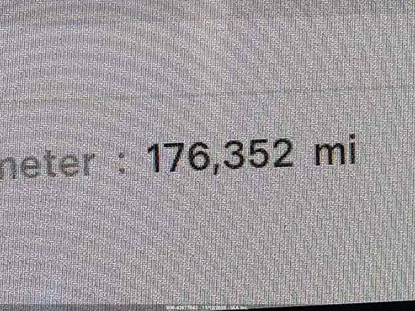 2020 Tesla Model 3 Long Range Dual Motor All-Wheel Drive VIN: 5YJ3E1EBXLF637482 Lot: 43677042