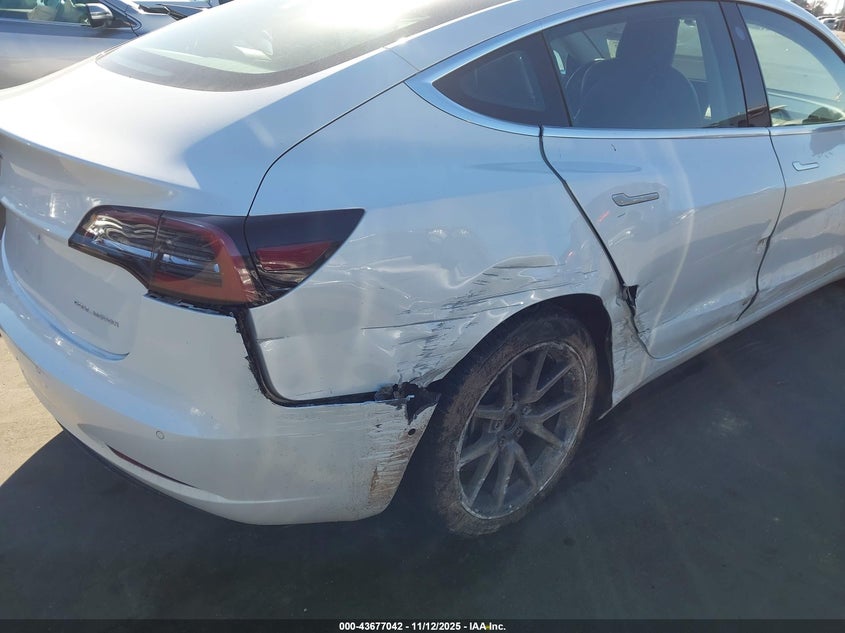 2020 Tesla Model 3 Long Range Dual Motor All-Wheel Drive VIN: 5YJ3E1EBXLF637482 Lot: 43677042