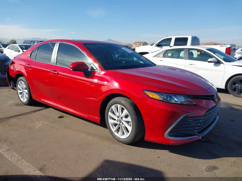 TOYOTA CAMRY LE
