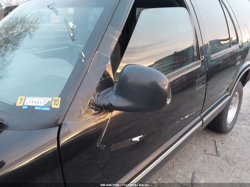 1997 Chevrolet Blazer Ls VIN: 1GNCS13W7V2153104 Lot: 43677185