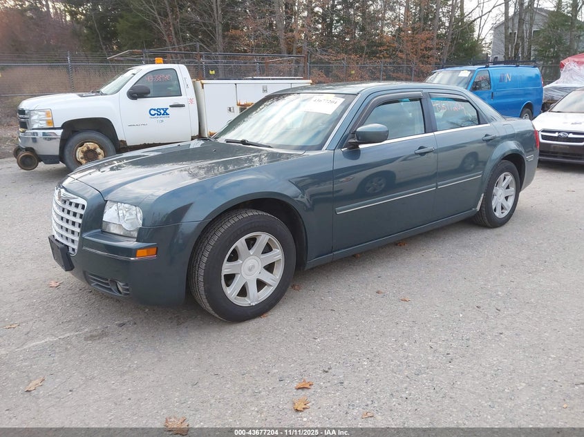 2C3JA53G65H163069 2005 CHRYSLER 300 photo no. 2