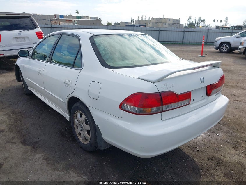 JHMCG660X2C015530 2002 HONDA ACCORD photo no. 3