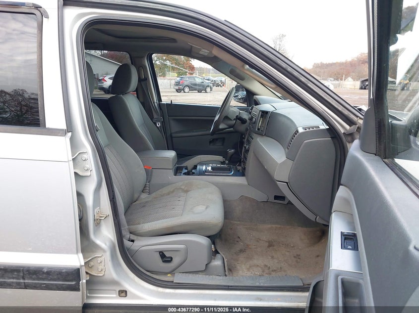 1J4HR48N16C142522 2006 JEEP GRAND CHEROKEE photo no. 5