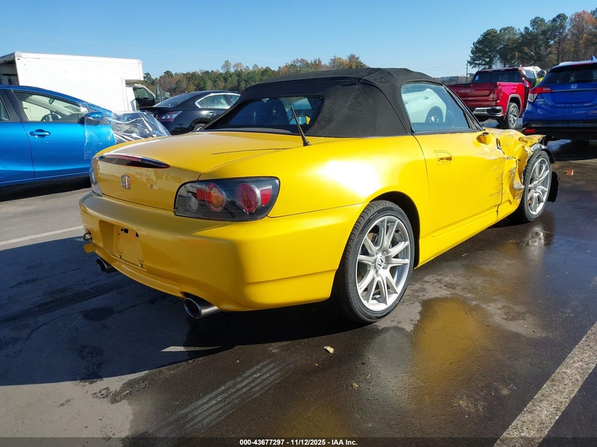 JHMAP21435S007998 2005 HONDA S2000 photo no. 4
