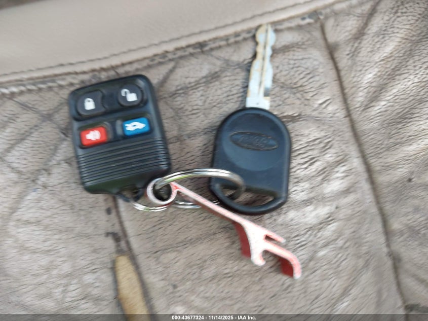 2005 Mercury Grand Marquis VIN: 2MHFM75W35X647751 Lot: 43677324