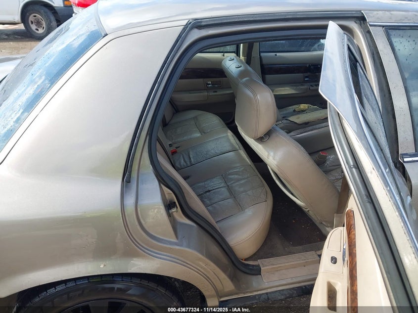 2005 Mercury Grand Marquis VIN: 2MHFM75W35X647751 Lot: 43677324