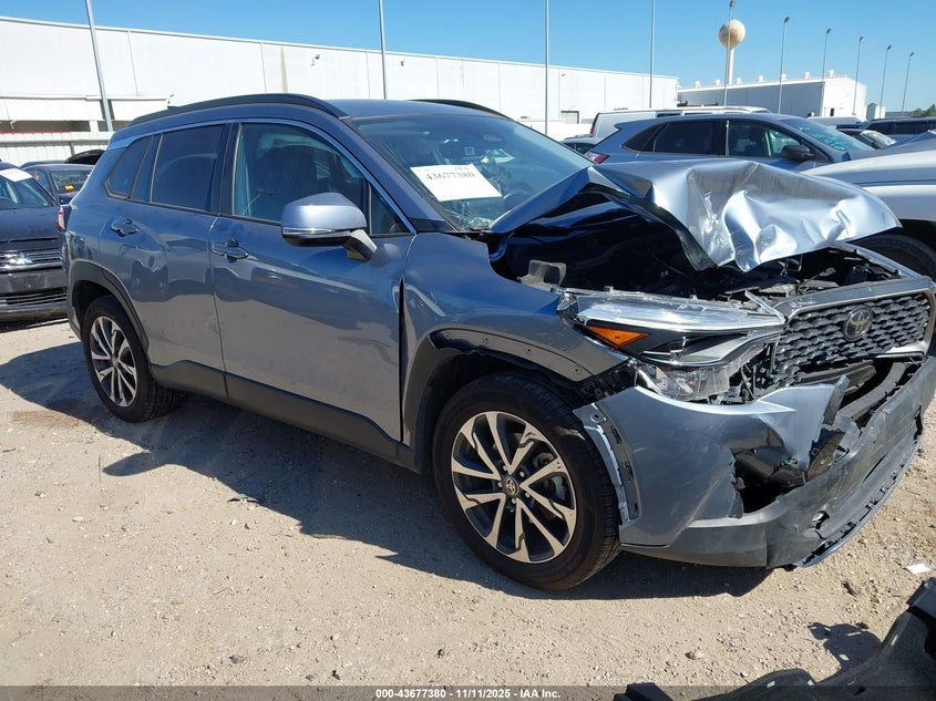 2024 TOYOTA COROLLA CROSS XLE - 7MUEAAAG2RV075237