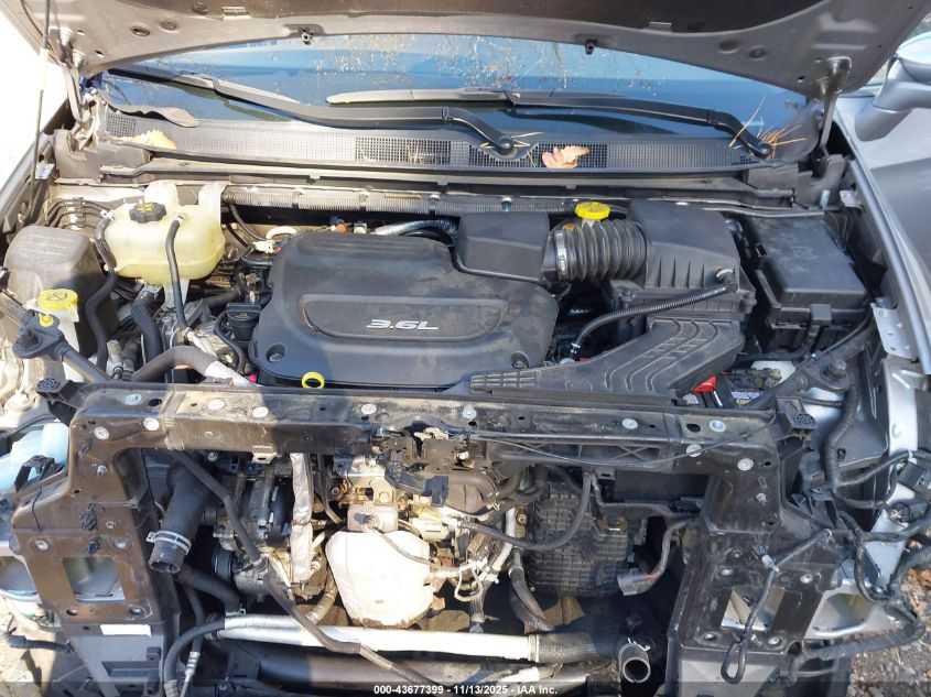 2017 Chrysler Pacifica Limited VIN: 2C4RC1GG2HR504235 Lot: 43677399