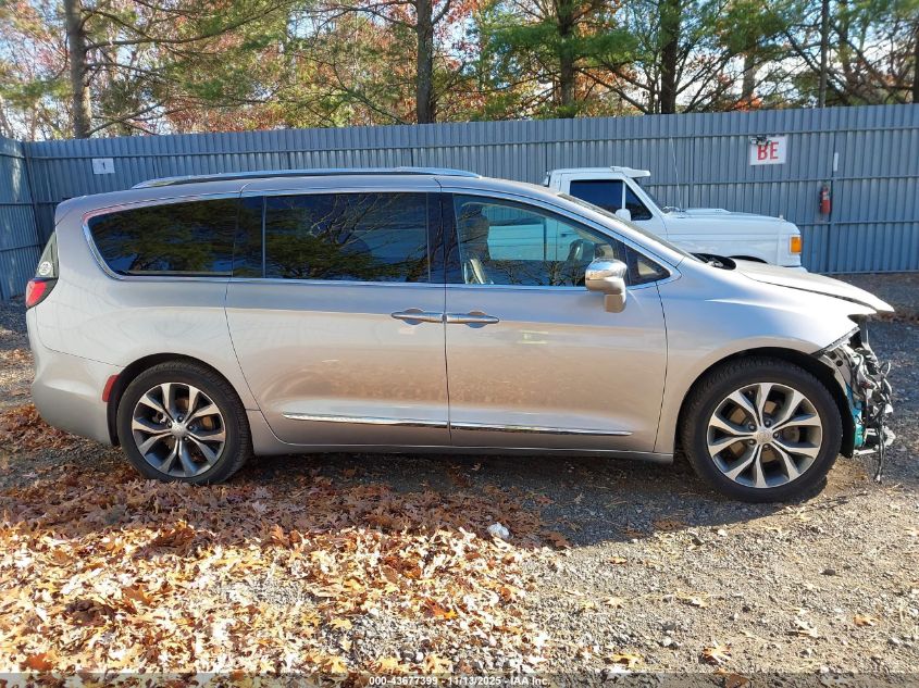 2017 Chrysler Pacifica Limited VIN: 2C4RC1GG2HR504235 Lot: 43677399