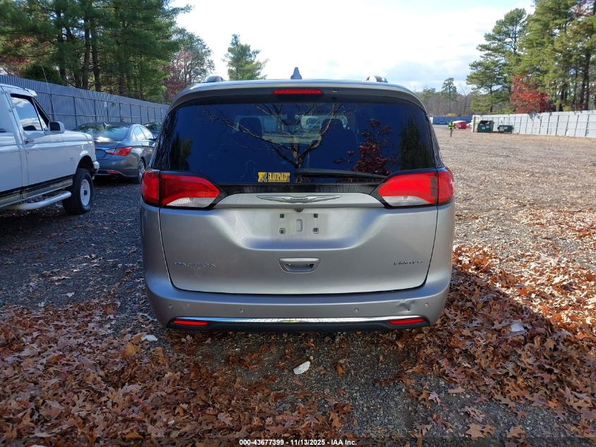 2017 Chrysler Pacifica Limited VIN: 2C4RC1GG2HR504235 Lot: 43677399