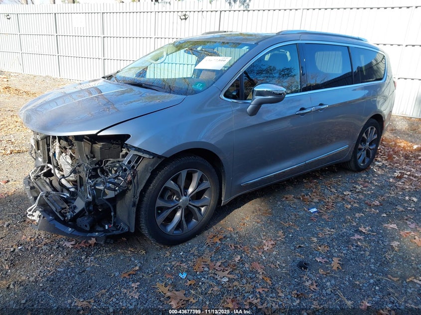 2C4RC1GG2HR504235 2017 CHRYSLER PACIFICA photo no. 2